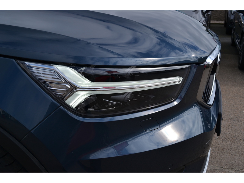 Volvo 2.0 B4 MHEV Inscription Pro SUV 5dr Petrol Hybrid Auto Euro 6 (s/s) (197 ps)