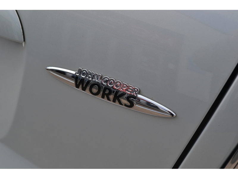 MINI 1.6 John Cooper Works Hatchback 3dr Petrol Manual Euro 5 (s/s) (211 ps)
