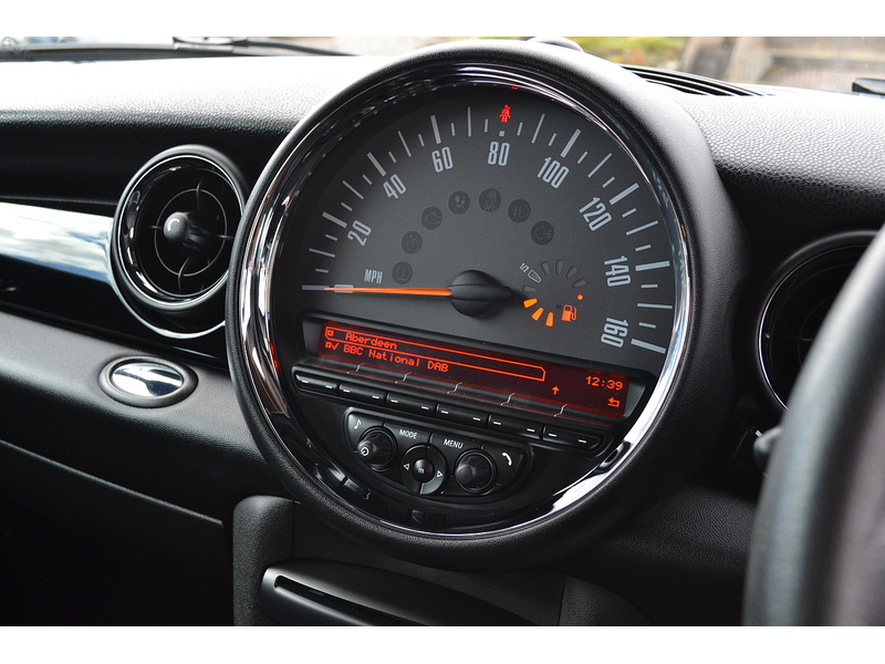 MINI 1.6 John Cooper Works Hatchback 3dr Petrol Manual Euro 5 (s/s) (211 ps)