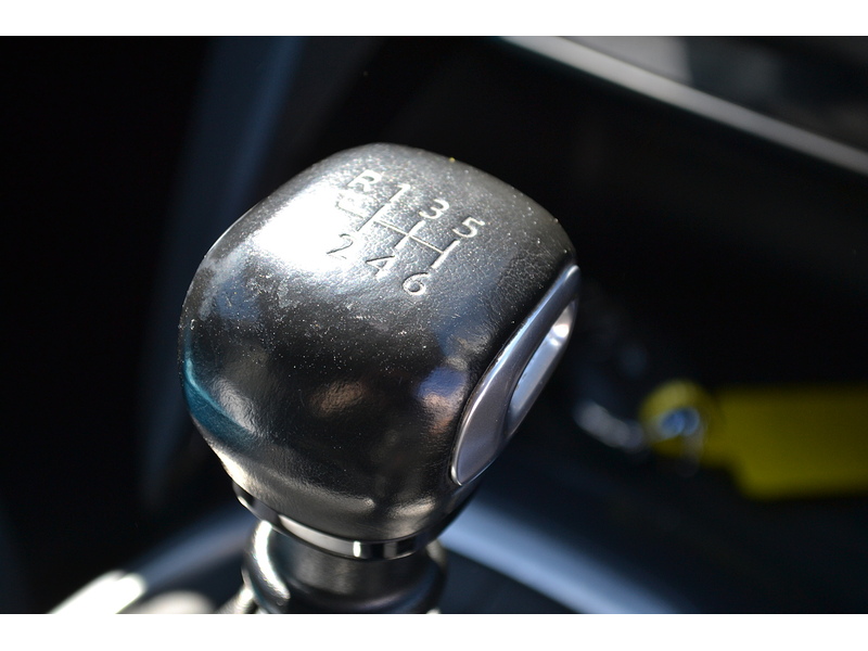 Peugeot 1.2 PureTech Allure SUV 5dr Petrol Manual Euro 6 (s/s) (130 ps)