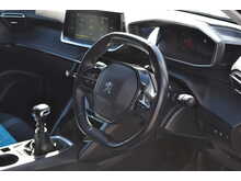 Peugeot 2008 PureTech Allure 