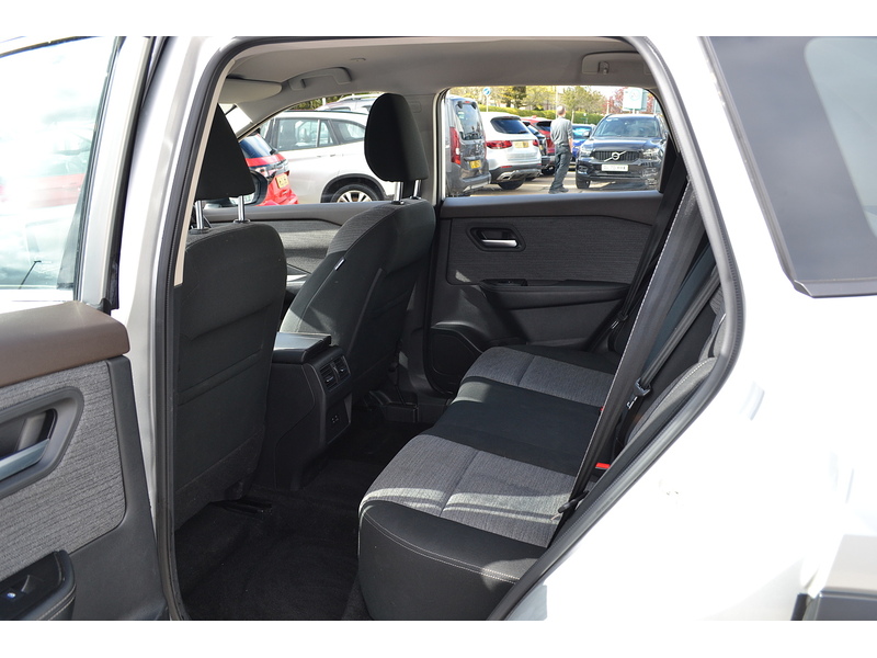 Nissan 1.5 h e-POWER Acenta Premium SUV 5dr Petrol Hybrid Auto e-4ORCE Euro 6 (s/s) (213 ps)