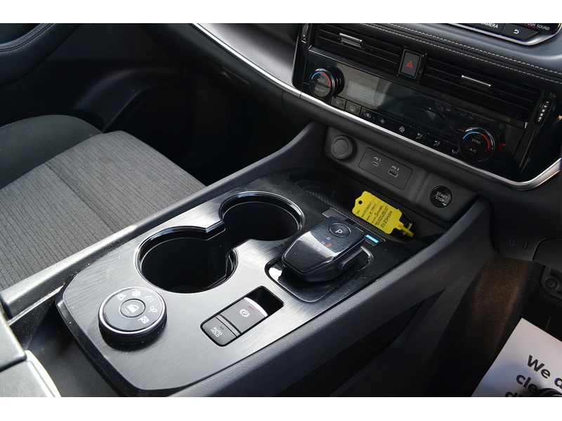 Nissan 1.5 h e-POWER Acenta Premium SUV 5dr Petrol Hybrid Auto e-4ORCE Euro 6 (s/s) (213 ps)