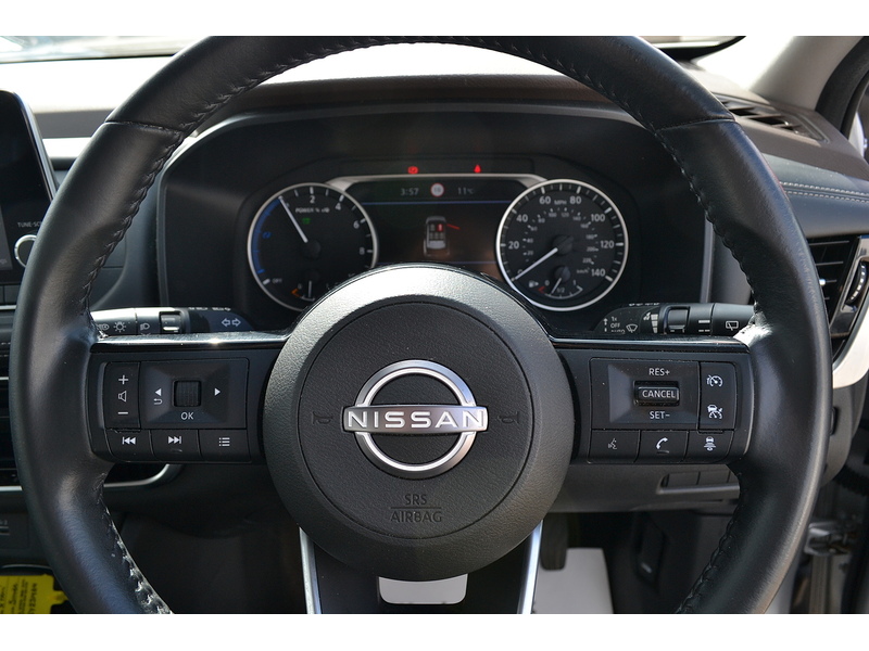 Nissan 1.5 h e-POWER Acenta Premium SUV 5dr Petrol Hybrid Auto e-4ORCE Euro 6 (s/s) (213 ps)