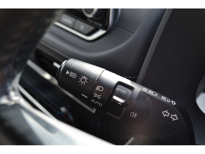 Nissan 1.5 h e-POWER Acenta Premium SUV 5dr Petrol Hybrid Auto e-4ORCE Euro 6 (s/s) (213 ps)