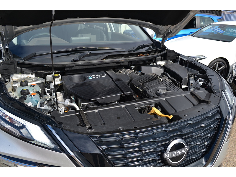 Nissan 1.5 h e-POWER Acenta Premium SUV 5dr Petrol Hybrid Auto e-4ORCE Euro 6 (s/s) (213 ps)