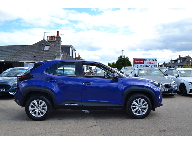 Toyota 1.5 VVT-h Icon SUV 5dr Petrol Hybrid E-CVT Euro 6 (s/s) (116 ps)