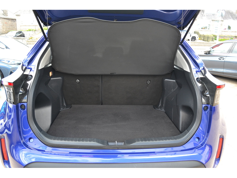 Toyota 1.5 VVT-h Icon SUV 5dr Petrol Hybrid E-CVT Euro 6 (s/s) (116 ps)