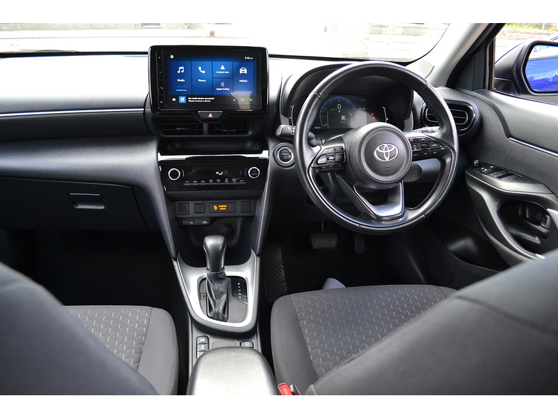 Toyota 1.5 VVT-h Icon SUV 5dr Petrol Hybrid E-CVT Euro 6 (s/s) (116 ps)