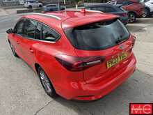 Ford Focus T EcoBoost MHEV Titanium 
