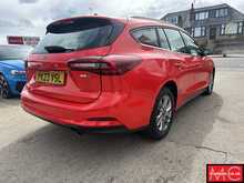 Ford Focus T EcoBoost MHEV Titanium 