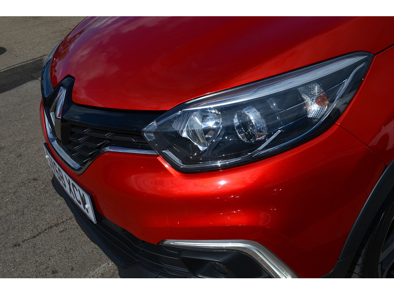 Renault 0.9 TCe ENERGY Iconic SUV 5dr Petrol Manual Euro 6 (s/s) (90 ps)