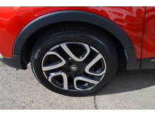 Renault Captur TCe ENERGY Iconic 