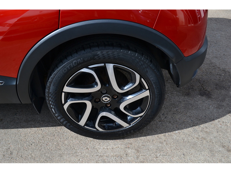 Renault 0.9 TCe ENERGY Iconic SUV 5dr Petrol Manual Euro 6 (s/s) (90 ps)