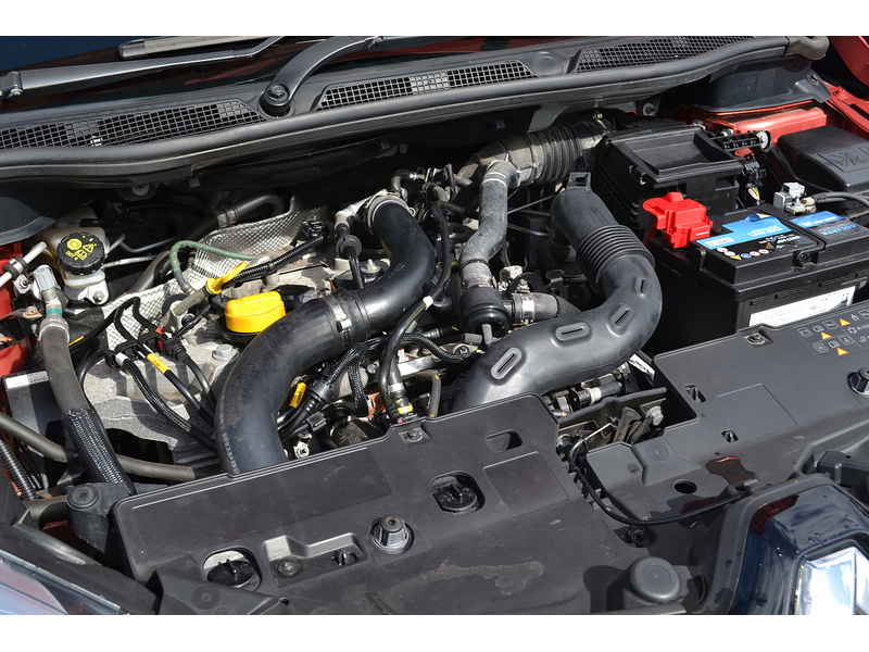 Renault 0.9 TCe ENERGY Iconic SUV 5dr Petrol Manual Euro 6 (s/s) (90 ps)