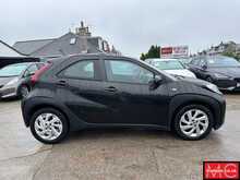 Toyota Aygo X VVT-i Pure 