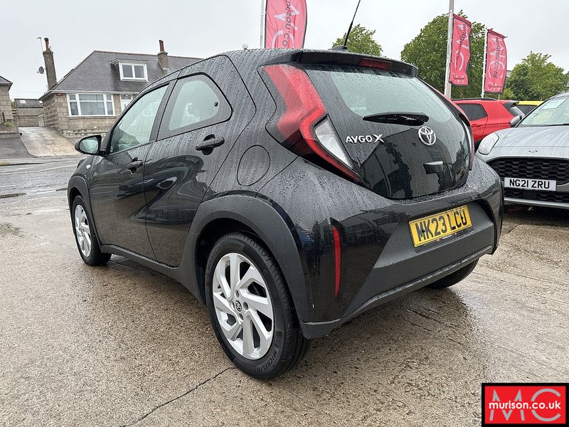 Toyota 1.0 VVT-i Pure Hatchback 5dr Petrol x-shift Euro 6 (s/s) (72 ps)