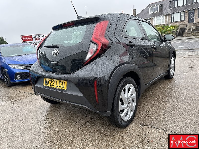 Toyota 1.0 VVT-i Pure Hatchback 5dr Petrol x-shift Euro 6 (s/s) (72 ps)