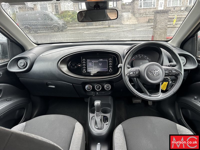 Toyota 1.0 VVT-i Pure Hatchback 5dr Petrol x-shift Euro 6 (s/s) (72 ps)