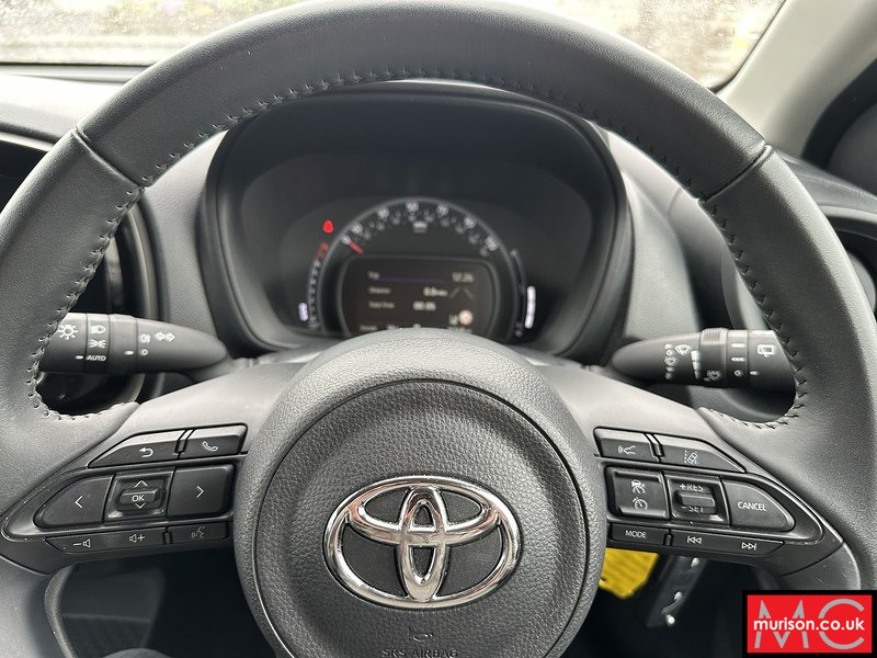 Toyota 1.0 VVT-i Pure Hatchback 5dr Petrol x-shift Euro 6 (s/s) (72 ps)