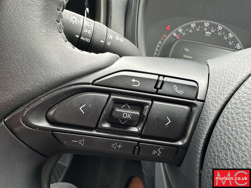 Toyota 1.0 VVT-i Pure Hatchback 5dr Petrol x-shift Euro 6 (s/s) (72 ps)