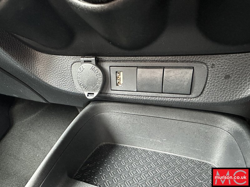 Toyota 1.0 VVT-i Pure Hatchback 5dr Petrol x-shift Euro 6 (s/s) (72 ps)