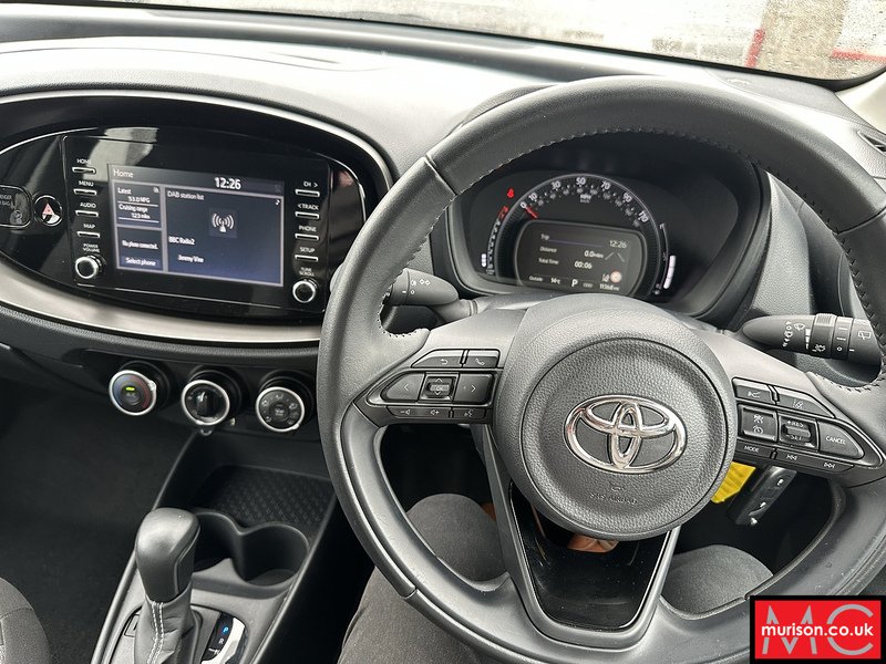 Toyota 1.0 VVT-i Pure Hatchback 5dr Petrol x-shift Euro 6 (s/s) (72 ps)