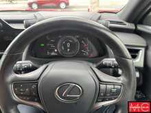 Lexus UX 250h F Sport Design 