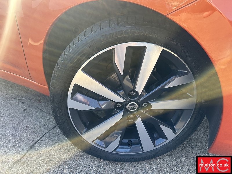 Nissan 1.0 IG-T Tekna Hatchback 5dr Petrol XTRON Euro 6 (s/s) (92 ps)