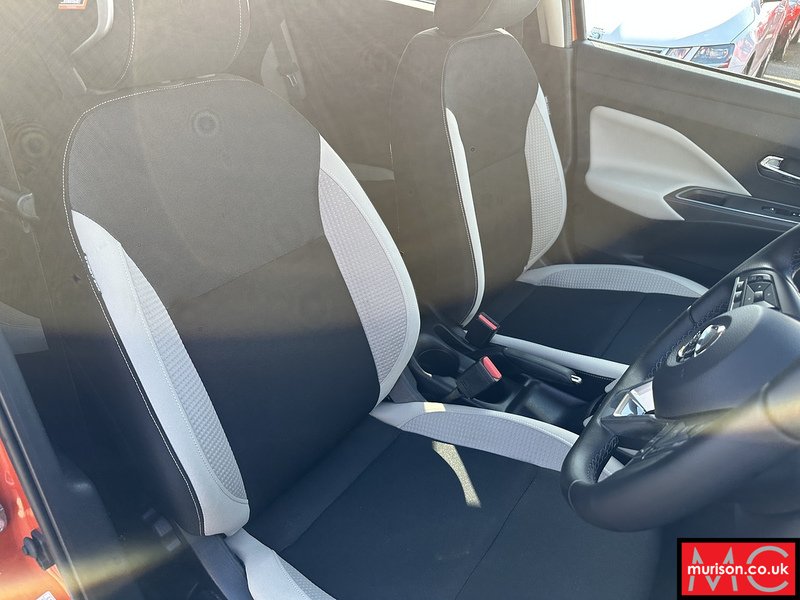 Nissan 1.0 IG-T Tekna Hatchback 5dr Petrol XTRON Euro 6 (s/s) (92 ps)