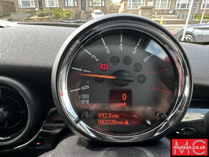 MINI 1.6 John Cooper Works Hatchback 3dr Petrol Manual Euro 5 (s/s) (211 ps)
