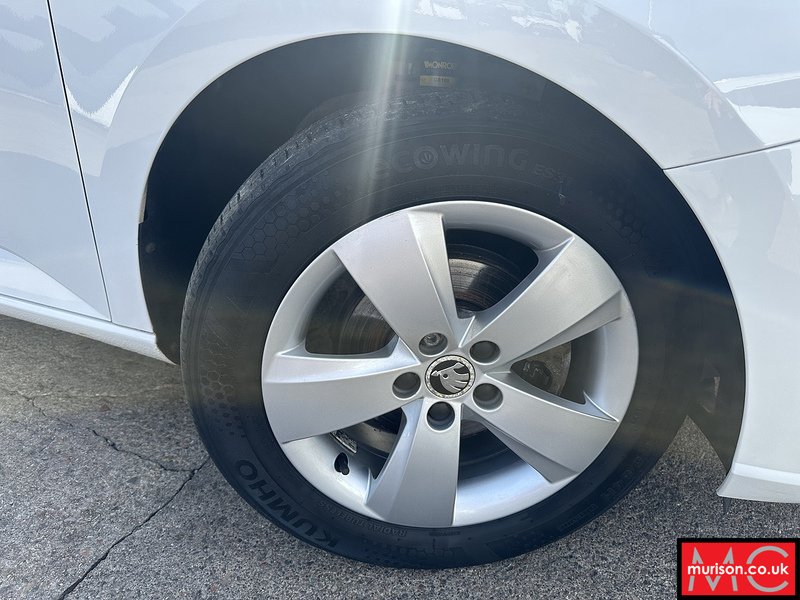 Skoda 1.2 TSI SE Hatchback 5dr Petrol Manual Euro 6 (s/s) (90 ps)