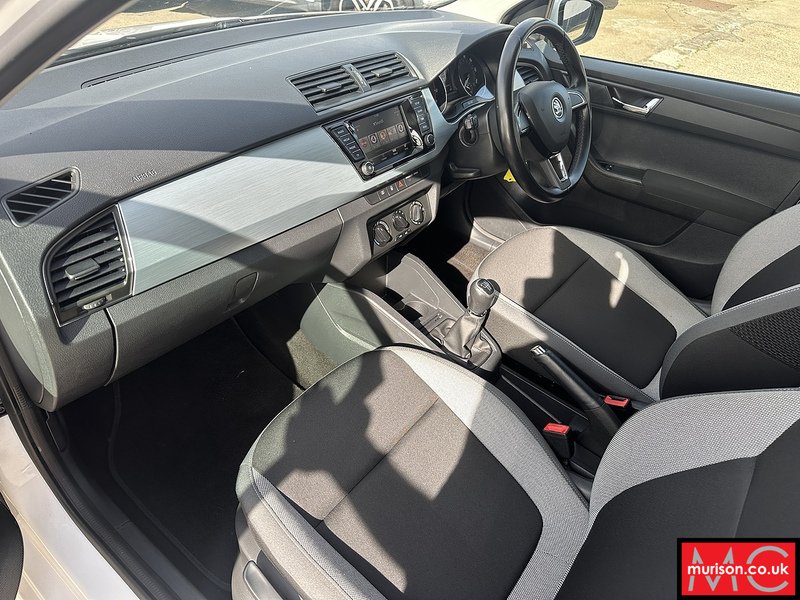 Skoda 1.2 TSI SE Hatchback 5dr Petrol Manual Euro 6 (s/s) (90 ps)