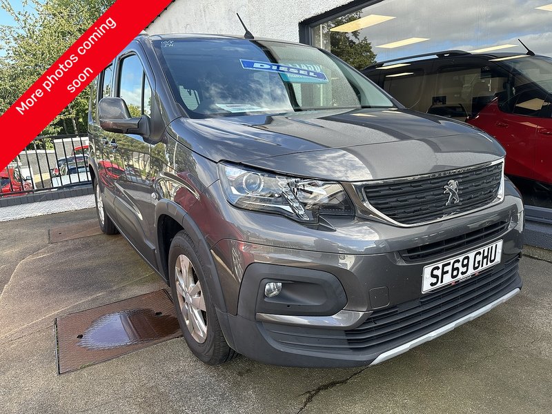 Peugeot 1.5 BlueHDi Allure Standard MPV 5dr Diesel Manual Euro 6 (100 ps)