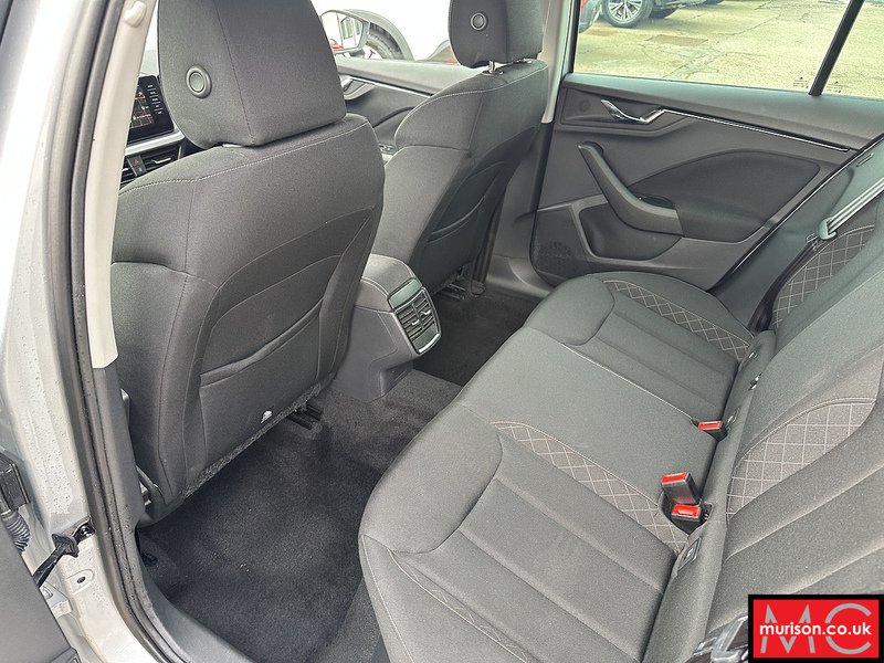 Skoda 1.0 TSI SE Drive SUV 5dr Petrol Manual Euro 6 (s/s) (95 ps)