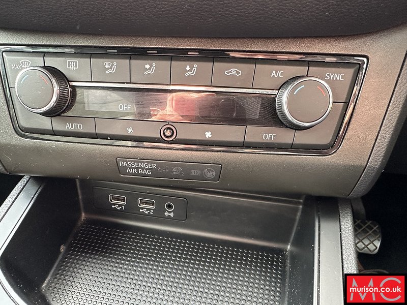 SEAT 1.0 MPI FR Sport Hatchback 5dr Petrol Manual Euro 6 (s/s) GPF (80 ps)