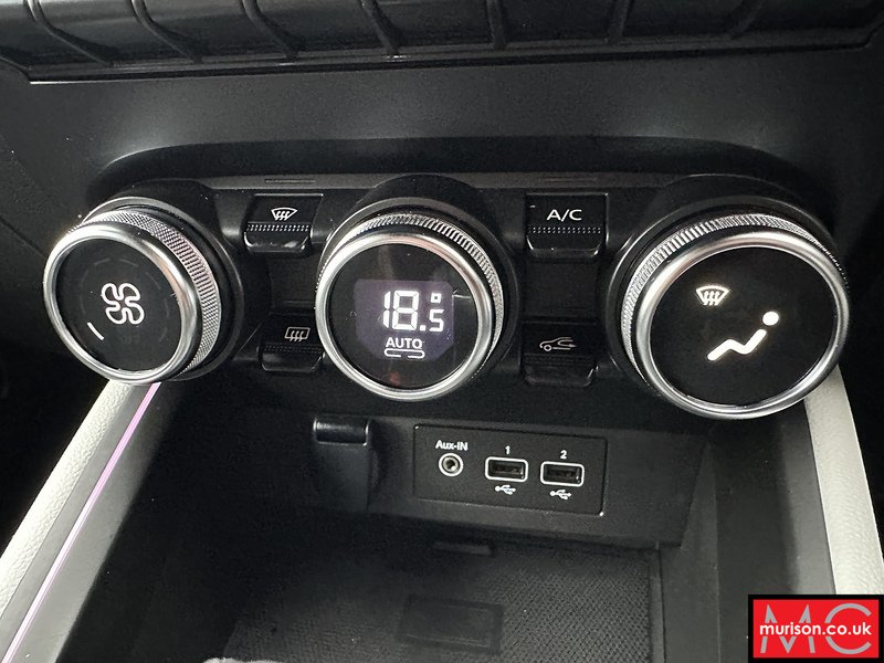 Renault 1.6 E-TECH Techno Hatchback 5dr Petrol Hybrid Auto Euro 6 (s/s) (145 ps)