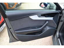 Audi A4 TFSI S line 