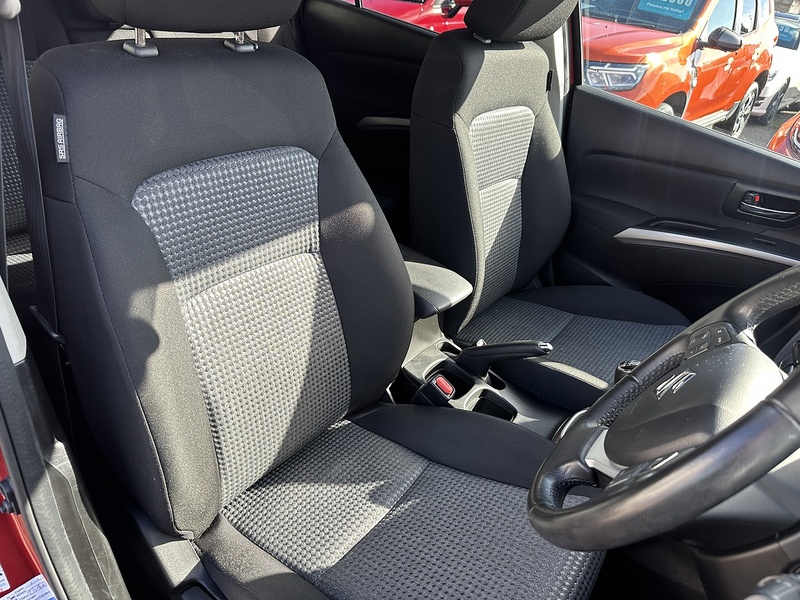 Suzuki 1.4 Boosterjet MHEV Motion SUV 5dr Petrol Hybrid Manual Euro 6 (s/s) (129 ps)