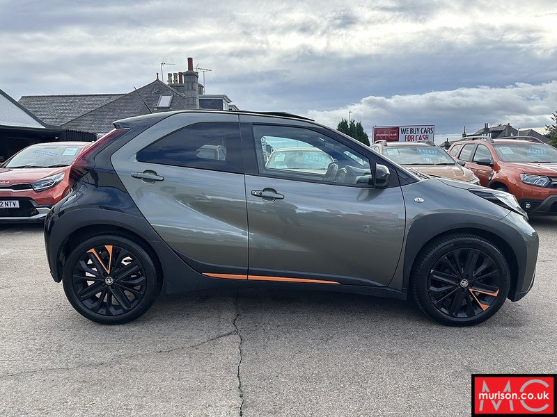 Toyota 1.0 VVT-i Limited Edition (Canvas Roof) Hatchback 5dr Petrol Manual Euro 6 (s/s) (72 ps)