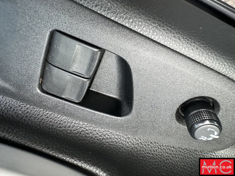 Toyota 1.0 VVT-i Limited Edition (Canvas Roof) Hatchback 5dr Petrol Manual Euro 6 (s/s) (72 ps)