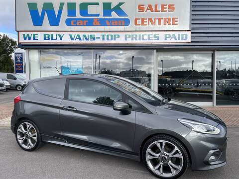 Ford Fiesta Van TRANSIT CONNECT TRANSIT CONNECT 1.5 Transit Connect EcoBlue 240 Limited TDCi L2 Diesel Manual Euro 6 (120ps)