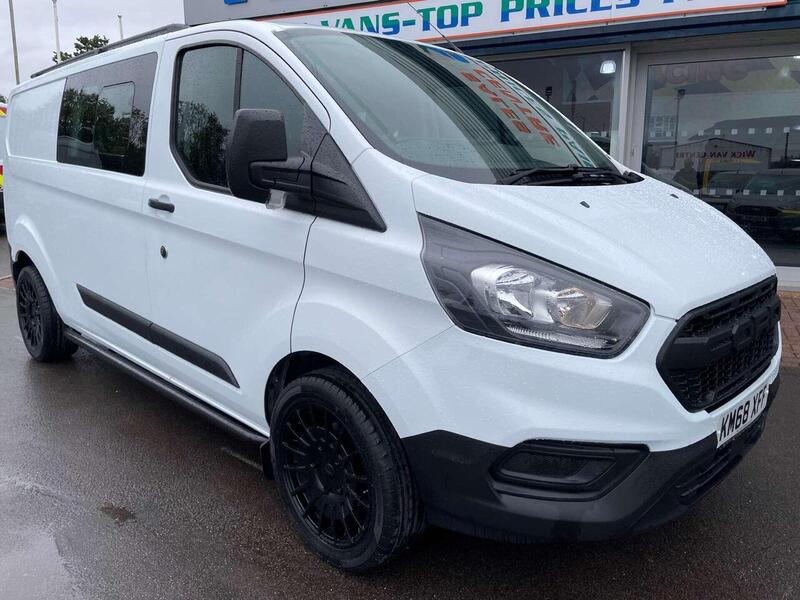 FORD TRANSIT CUSTOM 2.0 320 EcoBlue Crew Van Double Cab combi 5dr Diesel Manual L2 H1 Euro 6 (6 Seat) (105 ps) - U141