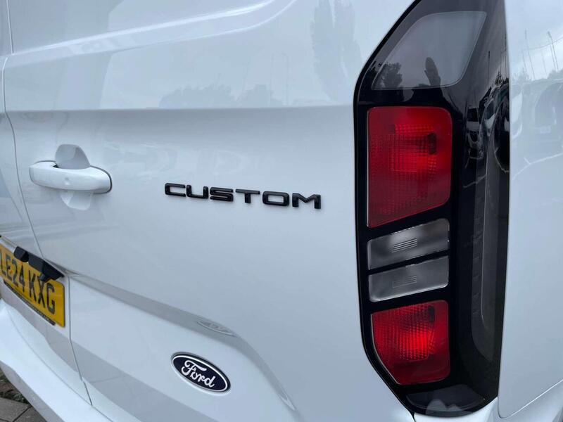 FORD TRANSIT CUSTOM 2.0 280 EcoBlue Limited Panel Van 5dr Diesel Manual L1 H1 Euro 6 (s/s) (136 ps) - U146