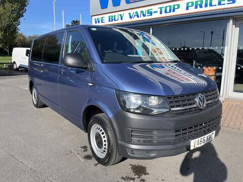 Volkswagen Transporter 2.0 TD T30 SE Minibus 4dr Diesel DSG L1 H1 (211 g/km, 138 bhp)