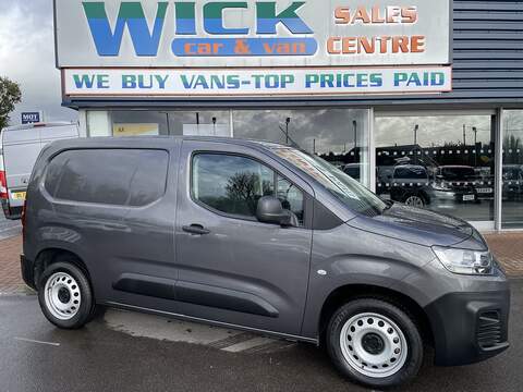 Citroen Berlingo 2.2 BlueHDi 435 Professional Panel Van 5dr Diesel Manual L4 H2 Euro 6 (s/s) (140 ps)