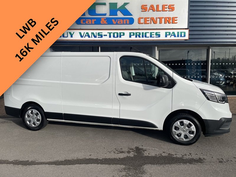 Renault Trafic 2.0 dCi Blue LL30 Business+ Panel Van 5dr Diesel Manual L2 H1 Euro 6 (s/s) (130 ps) - U266