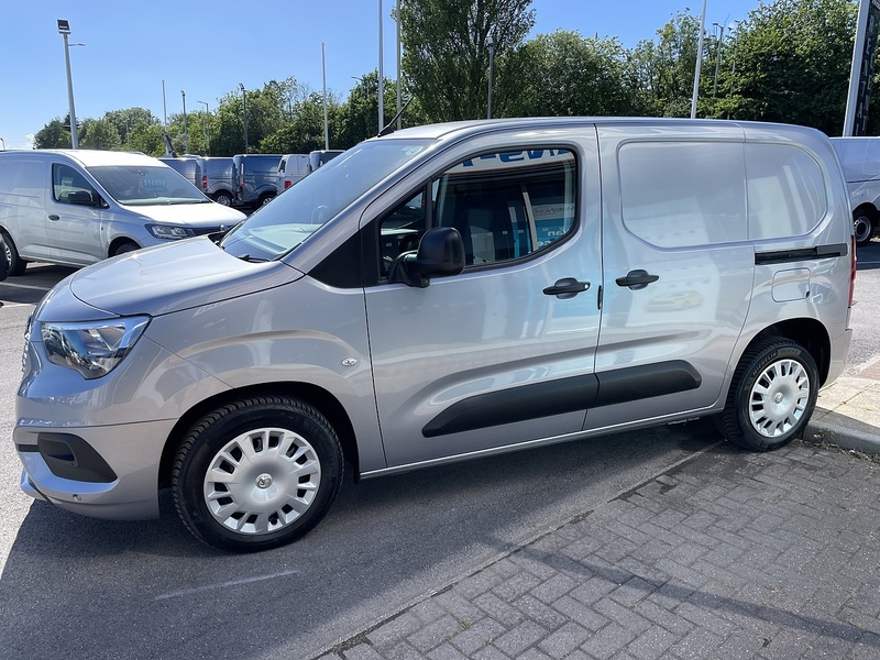 2020 2020 VAUXHALL COMBO
