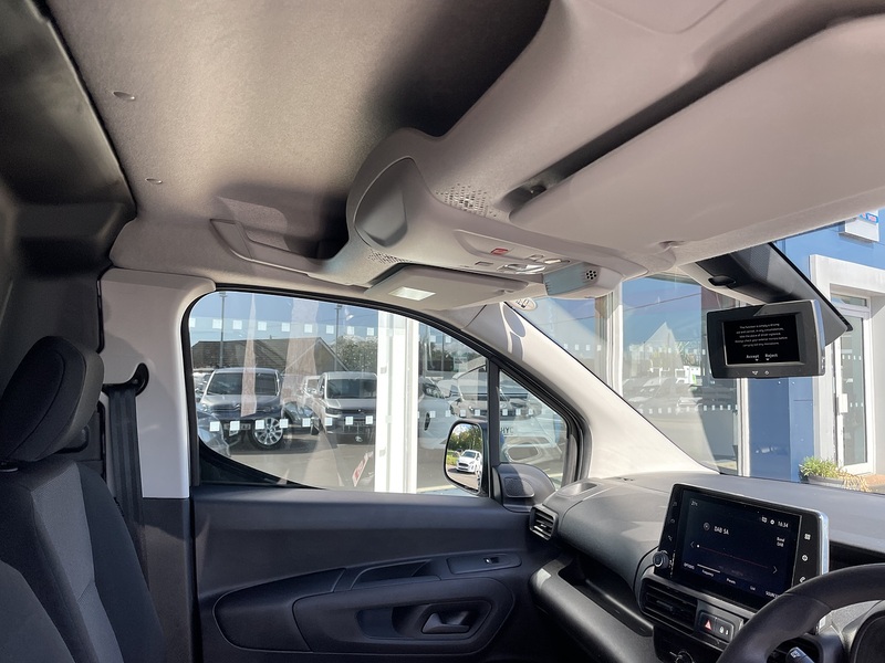 2020 2020 VAUXHALL COMBO