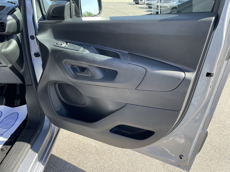 2020 2020 VAUXHALL COMBO